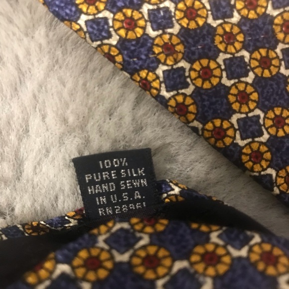 BURBERRYS SILK TIE - Picture 6 of 7